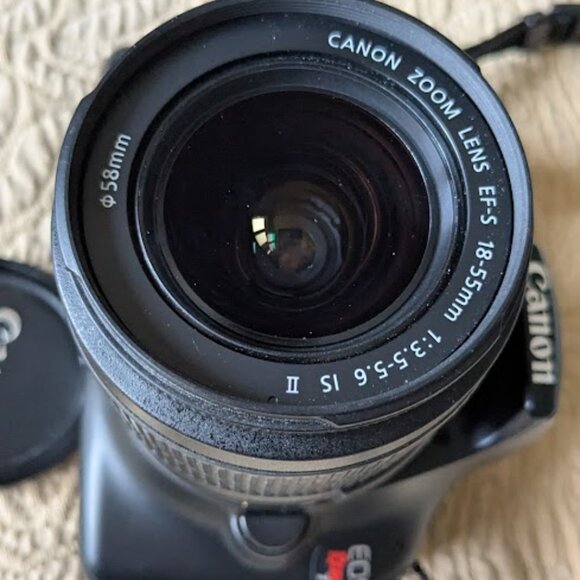 Canon Camera with 2 lenses memory card, original Charger, + Bag - Picture 3 of 11